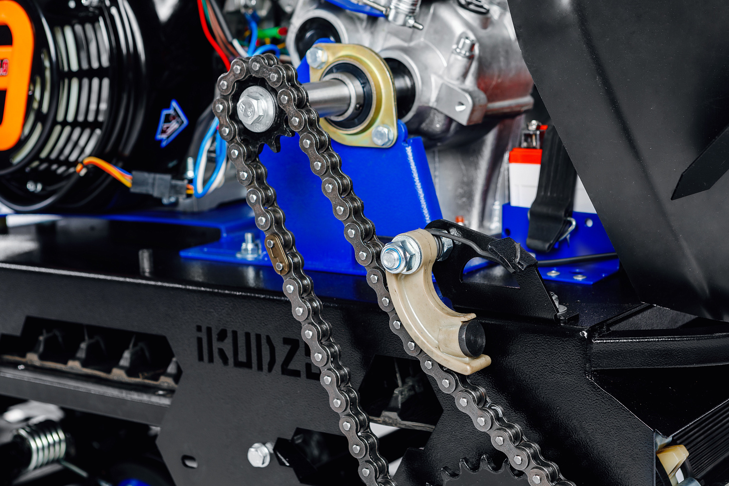 МОТОБУКСИРОВЩИК IKUDZO LONG 2.0 1700/500 EKR19 в Сургуте