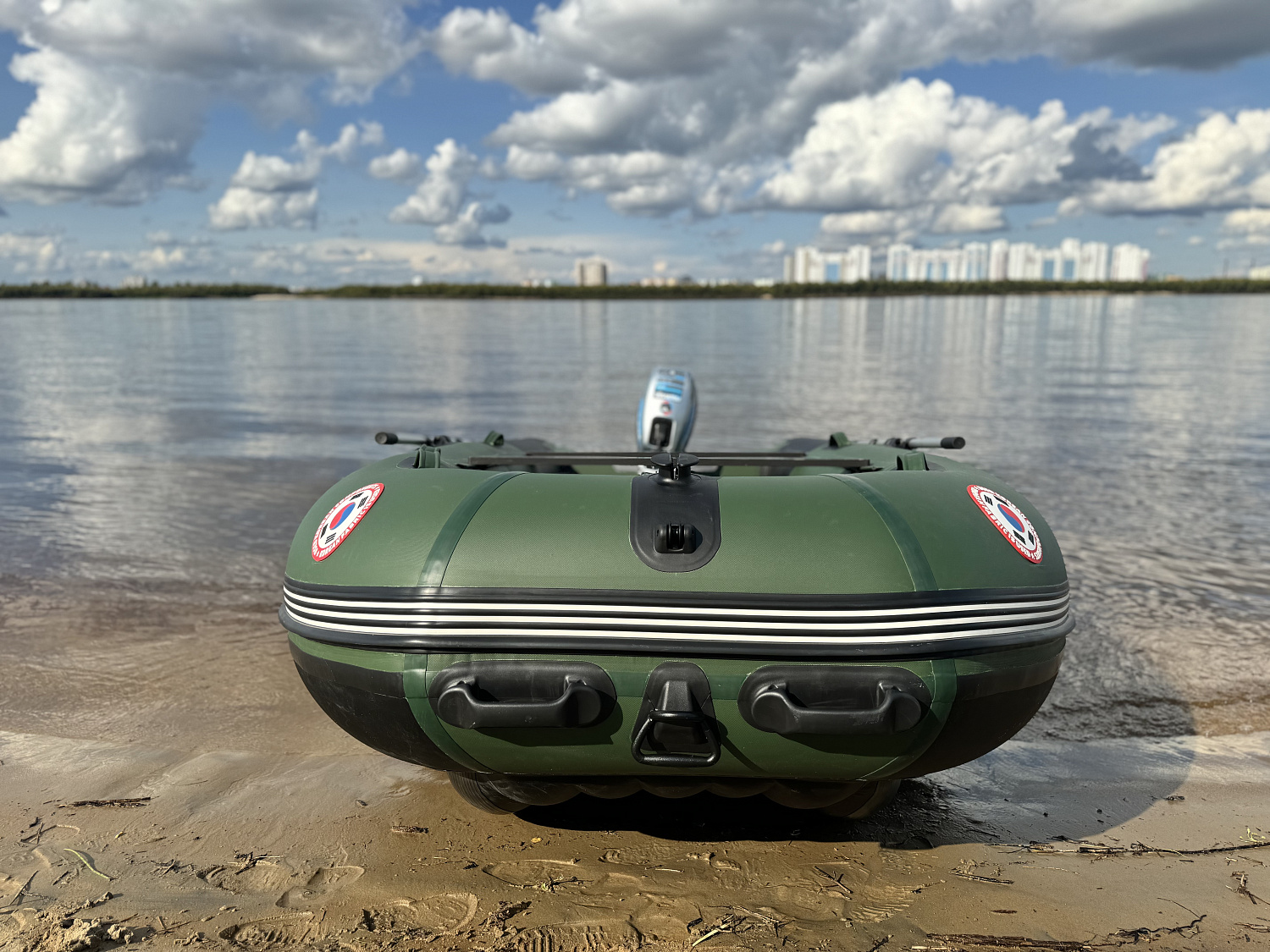 Лодка MISHIMO BIG FLOOR 400 в Сургуте