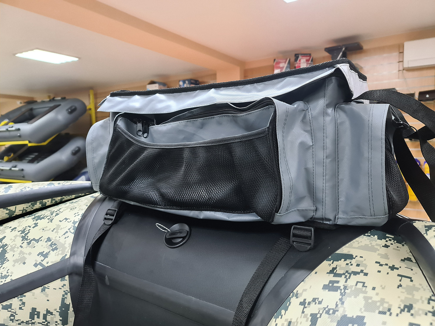 СУМКА ЛЮКС НА БАЛЛОН ДЛЯ ЛОДОК ПВХ 50Х25Х25 СМ в Сургуте