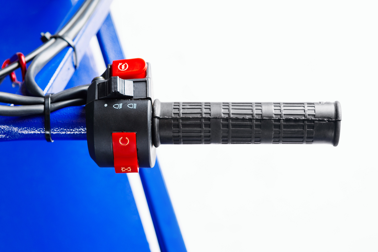 МОТОБУКСИРОВЩИК SNOW DOG 15 л.с. в Сургуте