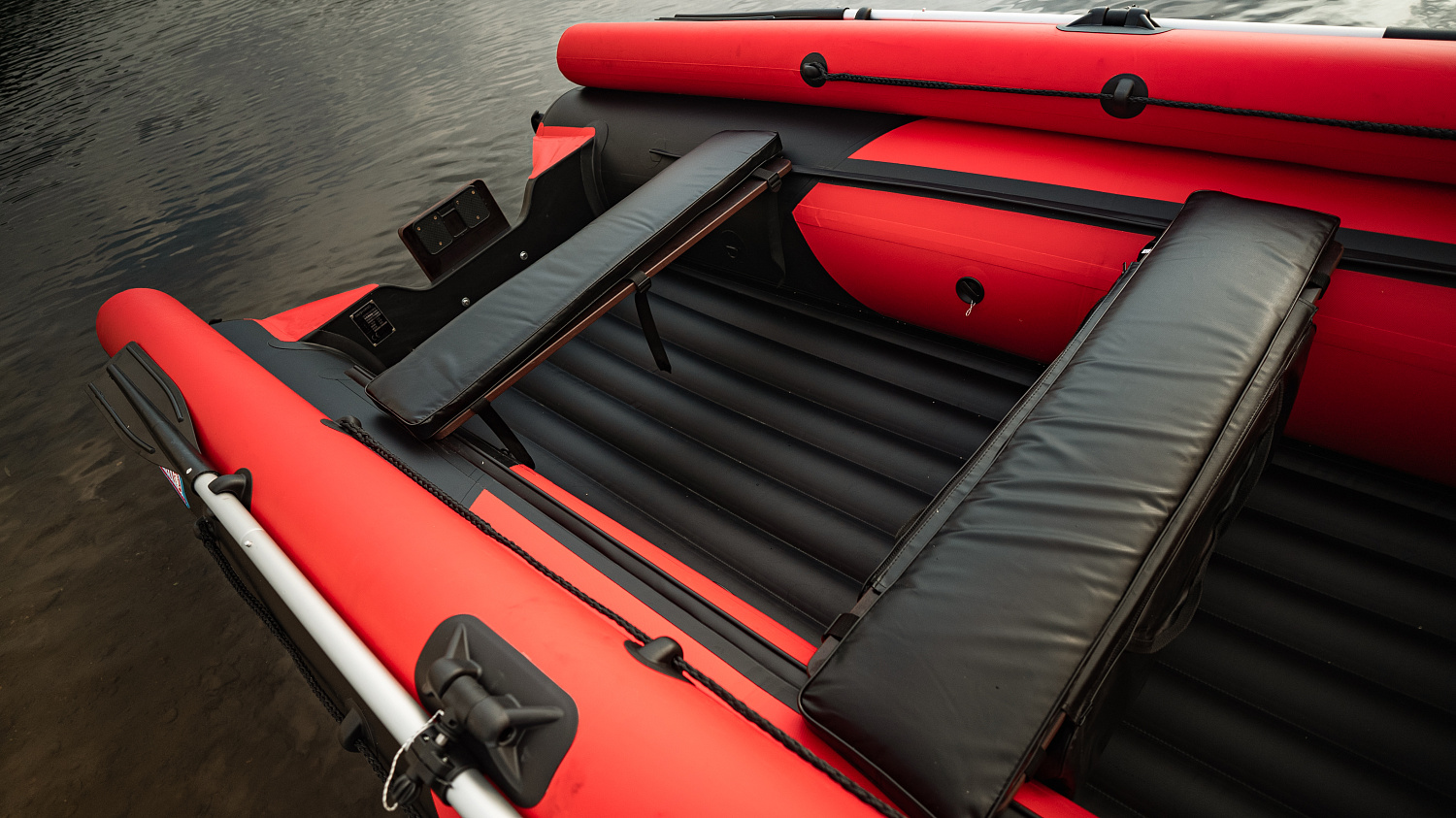 Лодка MISHIMO RIVER FJET PRO 430  под водомет в Сургуте