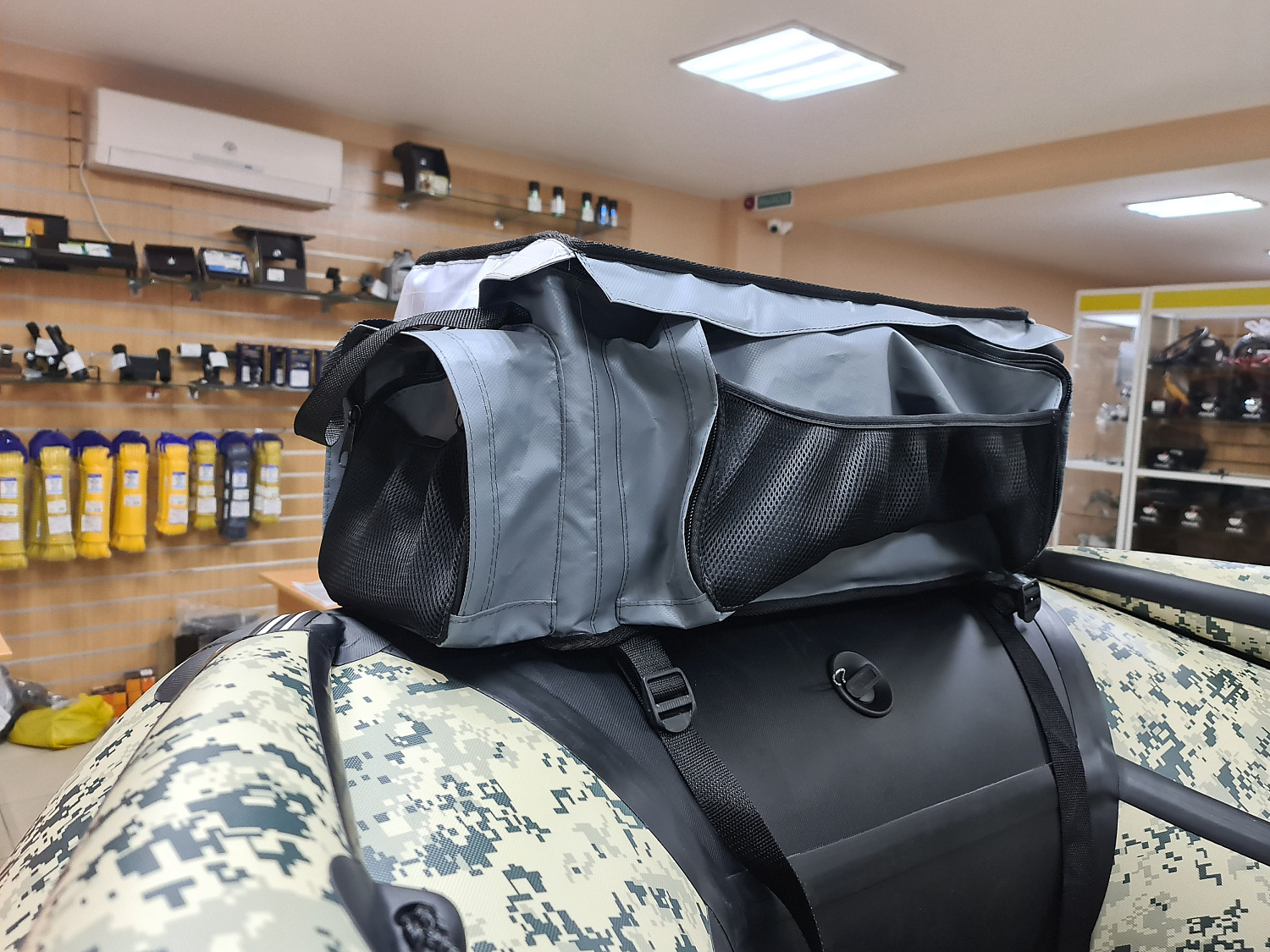 СУМКА ЛЮКС НА БАЛЛОН ДЛЯ ЛОДОК ПВХ 50Х25Х25 СМ в Сургуте